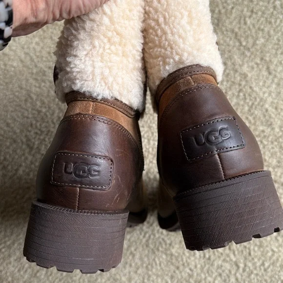New in box Ugg size 9.5 “Elings” boots - Picture 5 of 9
